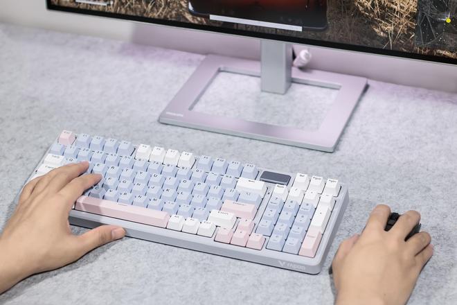 机械键盘评测：线性手感与静音输入的结合新葡京雷柏V700DI