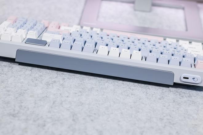 机械键盘评测：线性手感与静音输入的结合新葡京雷柏V700DIY-98无线三模(图7)