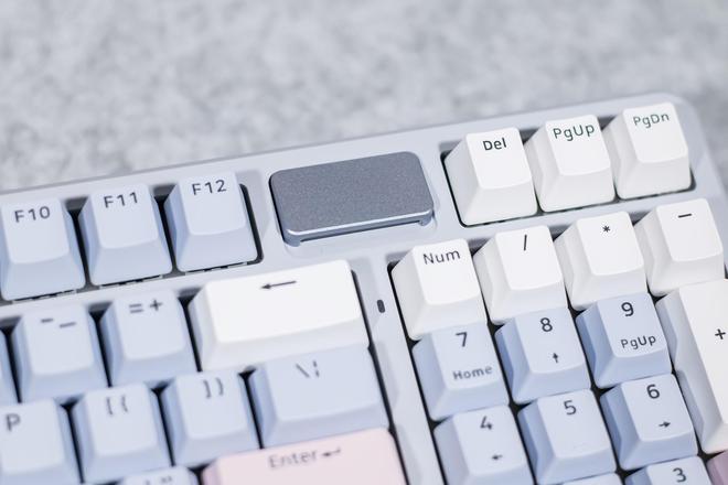 机械键盘评测：线性手感与静音输入的结合新葡京雷柏V700DIY-98无线三模(图16)